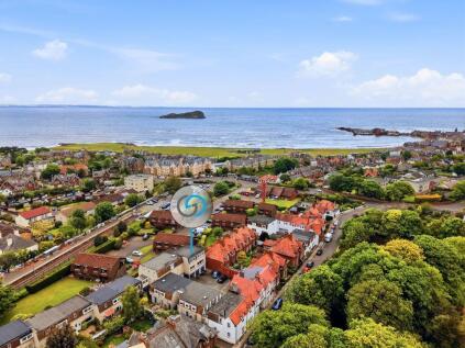 4 Clare Court, North Berwick, East Lothian, EH39 4BZ
