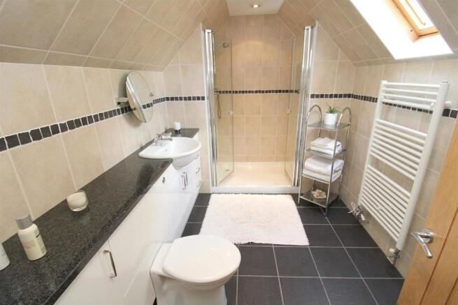 en suite two.JPG