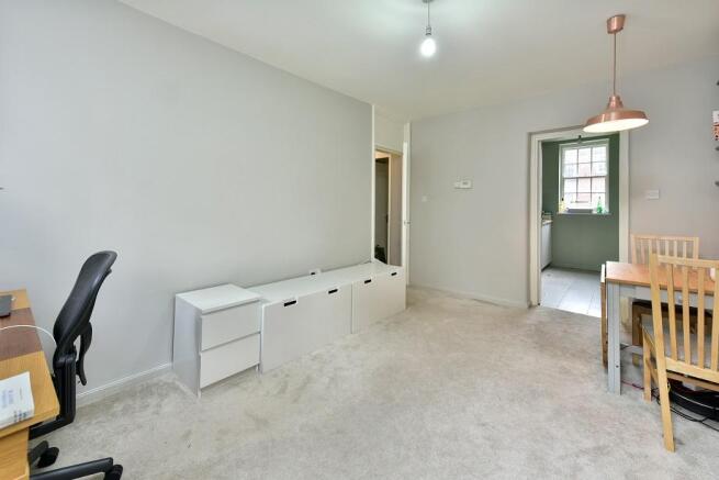 Reception room 