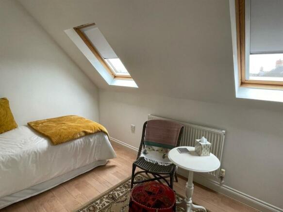 Bedroom,.jpg