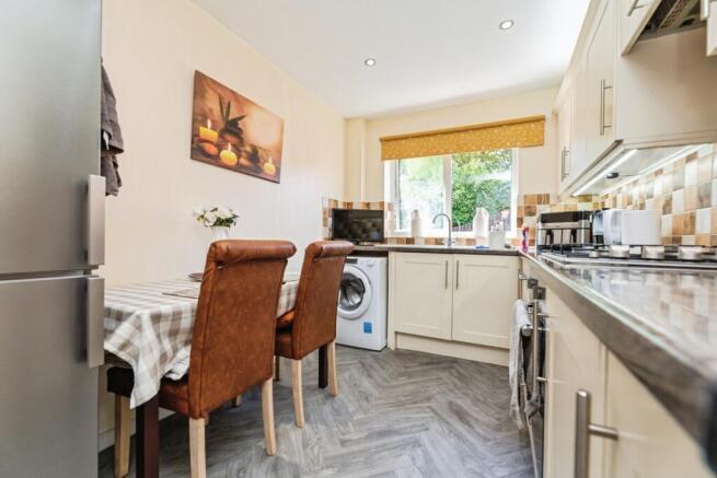 2 bed Bungalow for sale Image 6