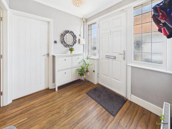 Presented by Clinton at EweMove Bexleyheath and Da