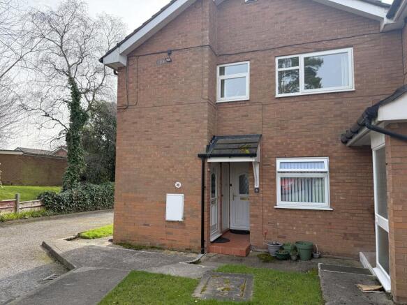 10 Dinmore Court outside 4.jpeg