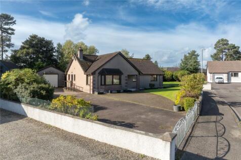 7 Woodside Gardens, Invergordon, IV18