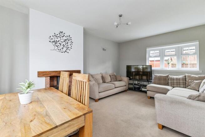 3 bed Terraced for sale Image 5
