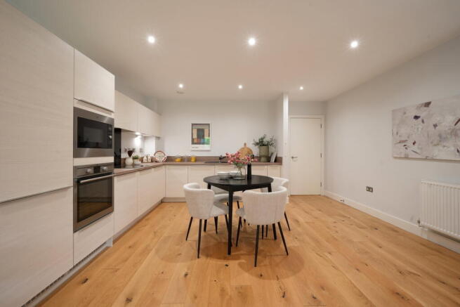 2 bed Apartment for sale Image 5