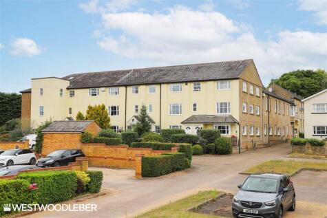 Courtyard Mews, Chapmore End, Ware