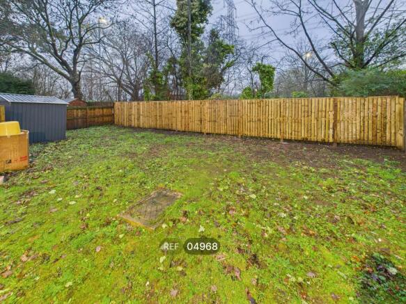 3 bed Semi-Detached to rent Image 12