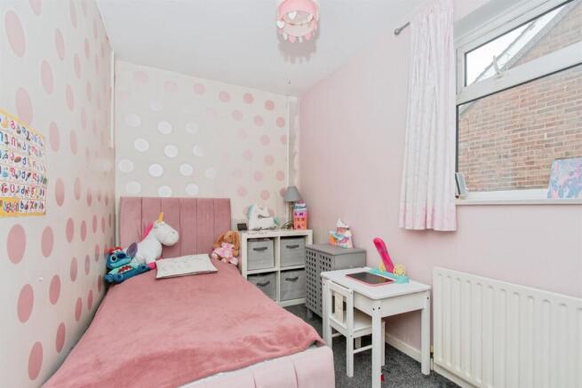3 bed Semi-Detached for sale Image 7