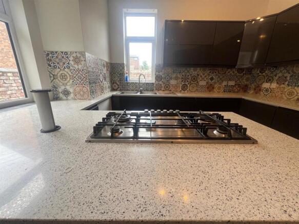 Penelope kitchen4.jpg