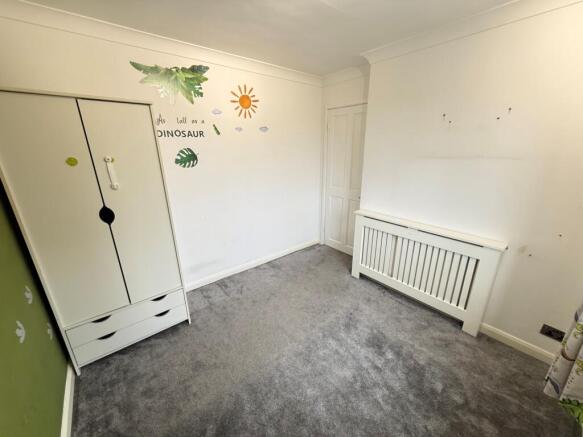 3 bed Semi-Detached to rent Image 12