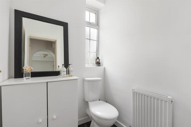 3 bed Semi-Detached for sale Image 8