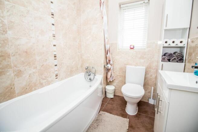 Family Bathroom.