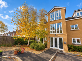 Flat 1, 45 Glasscutter, Petherton Road, Hengrove, Bristol BS14 9BW