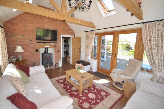 GARDEN ROOM