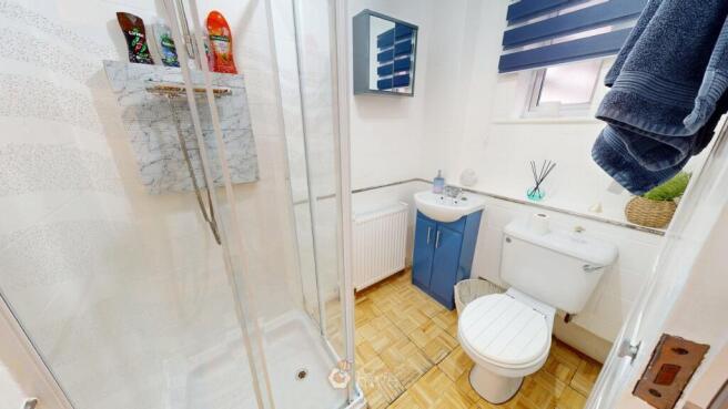 4 bed Detached for sale Image 12