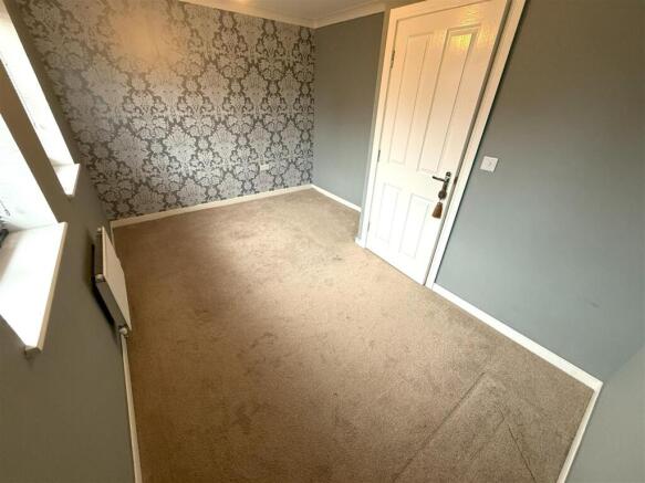3 bed End of Terrace to rent Image 8