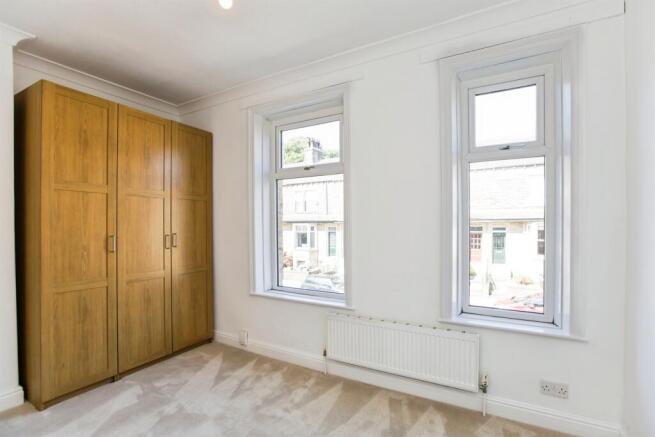 3 bed Terraced for sale Image 5