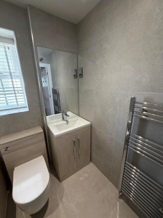 2 bed Apartment to rent Image 6