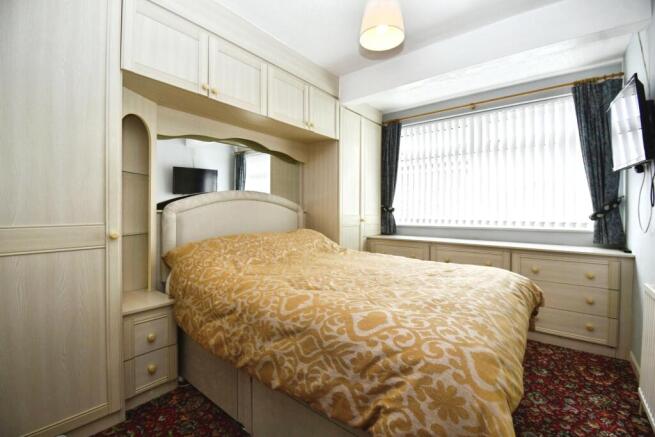 2 bed Semi-Detached Bungalow for sale Image 8