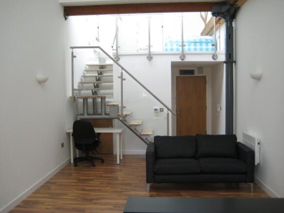 1 bed Apartment to rent Image 4