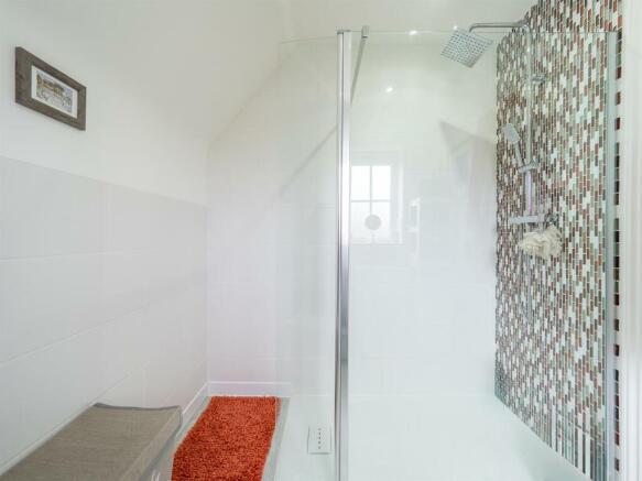 24 Millfield Close-18.jpg