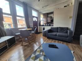44, Beechwood Mount, Burley, Leeds LS4 2NQ