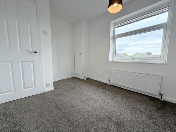 3 bed Terraced to rent Image 7