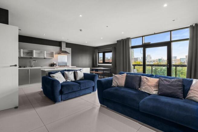 Open Plan Lounge Kitchen & Dining