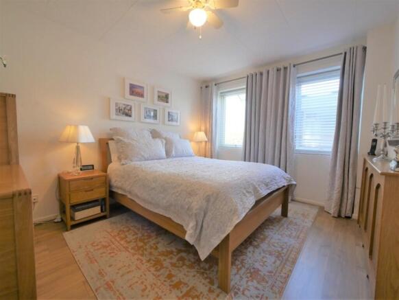 BEDROOM2
