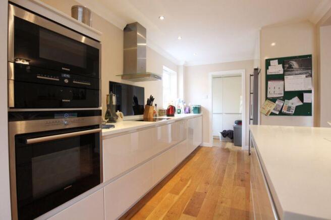 Kitchen/Dining...