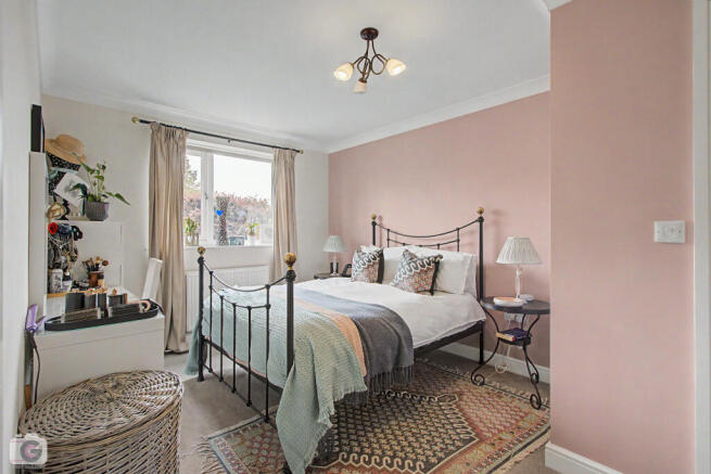 4 bed Detached for sale Image 9