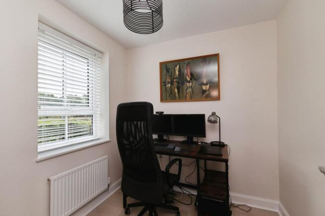 4 bed Detached for sale Image 10