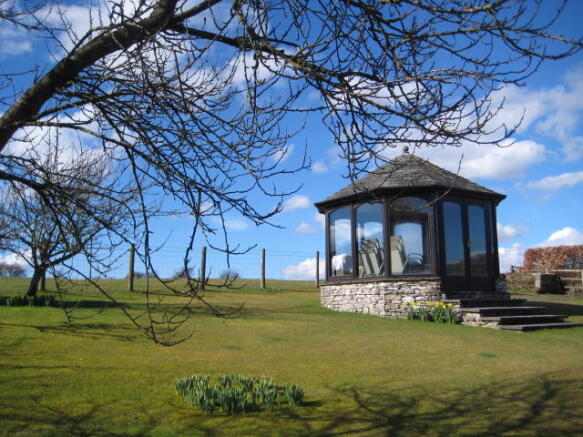 Photo 10