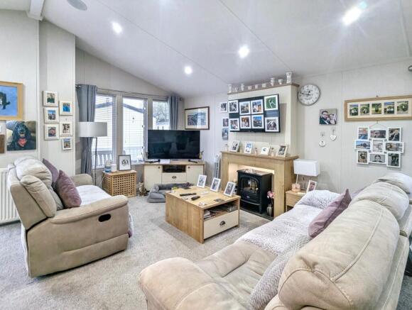 Open Plan Living Room/Dining Area