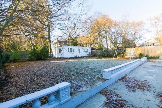 Photo 33
