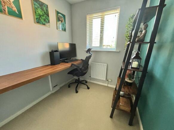 Photo 10