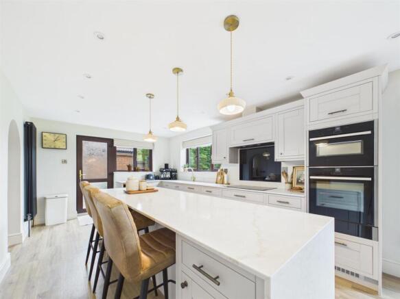 Open Plan Kitchen/Dining Area