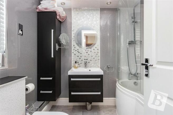 Ensuite Bathroom