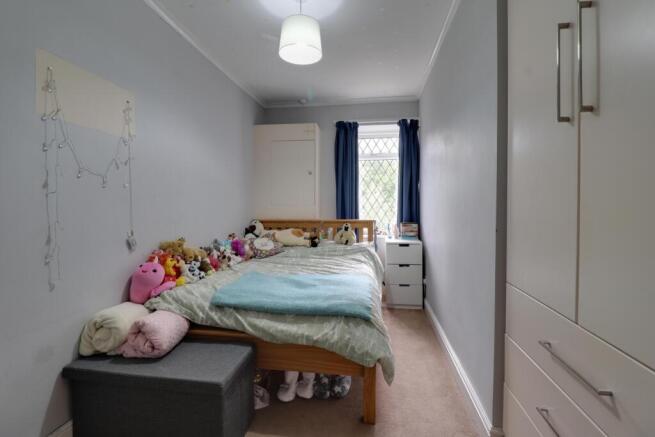 3 bed Semi-Detached for sale Image 8