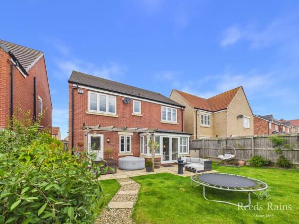 4 bed Detached for sale Image 5