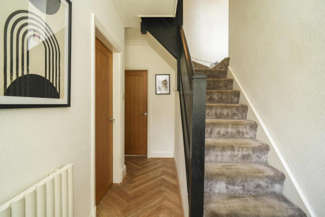 4 bed Semi-Detached for sale Image 5