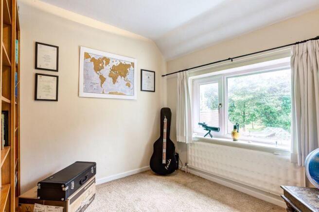 BEDROOM 4