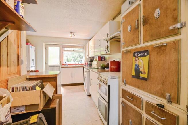 3 bed Semi-Detached for sale Image 5