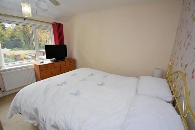 BED 1.jpg