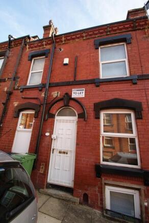 4 bed Terraced to rent Image 7