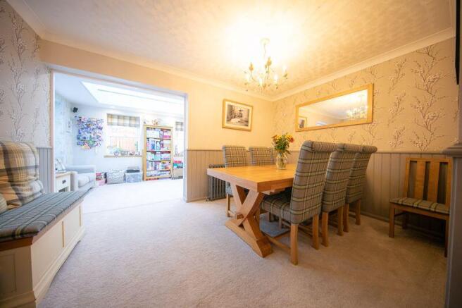 Dining room & snug/playroom