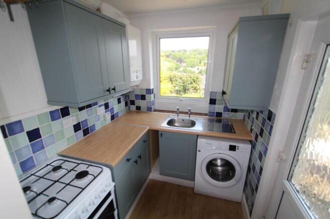 3 bed Not Specified to rent Image 6