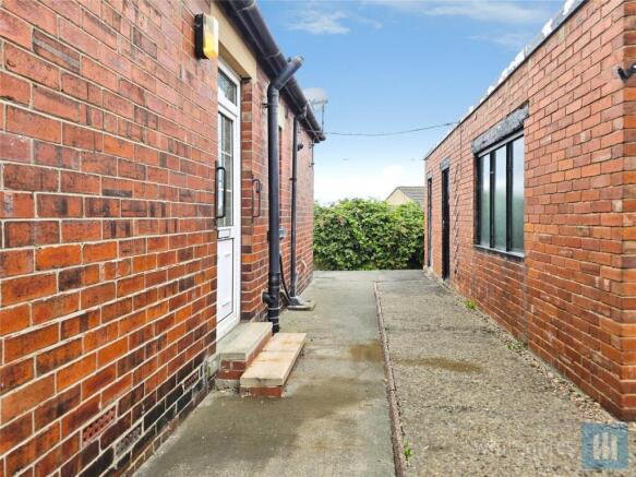 2 bed Bungalow for sale Image 8