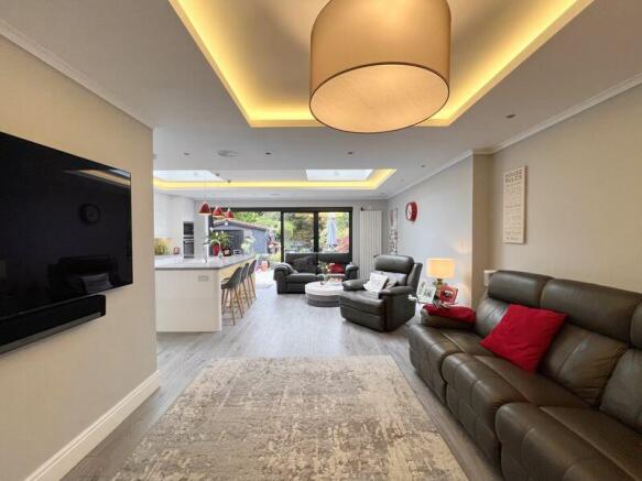 RECEPTION ROOM 1